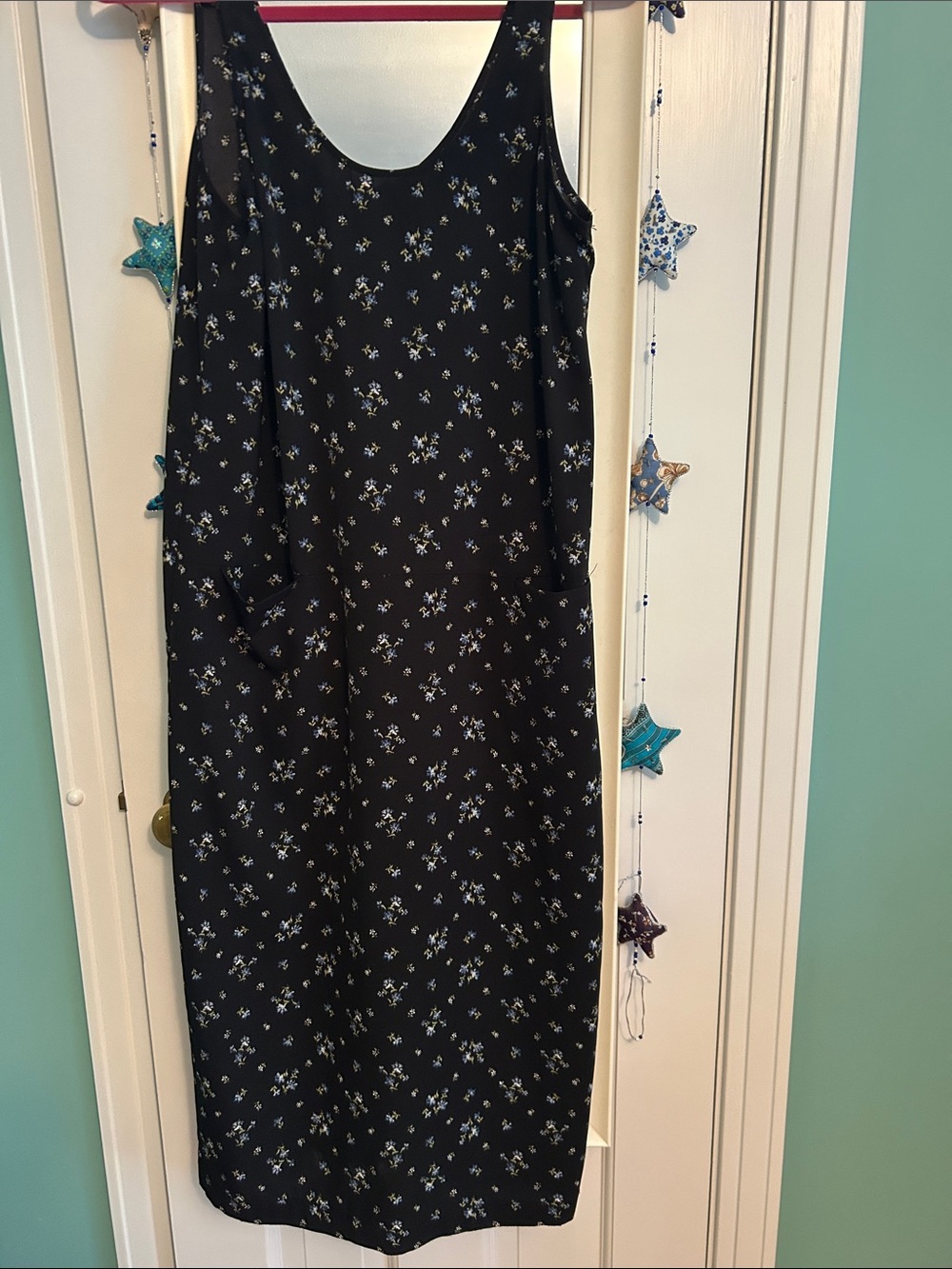 Treasure Bond Black Floral Sleeveless Midi Dress XS